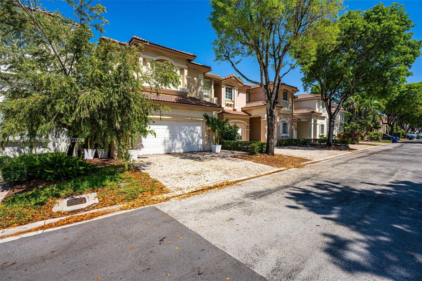 DORAL ISLES ST CROIX 1ST - Residential