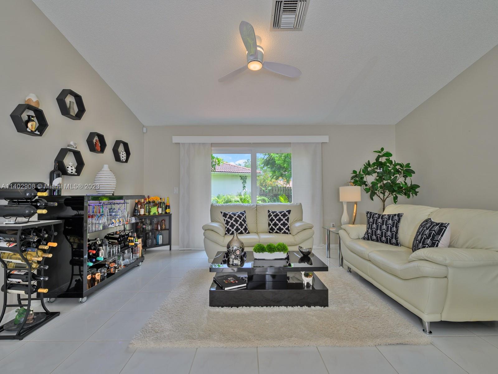 HOLIDAY SPRINGS EAST - Residential
