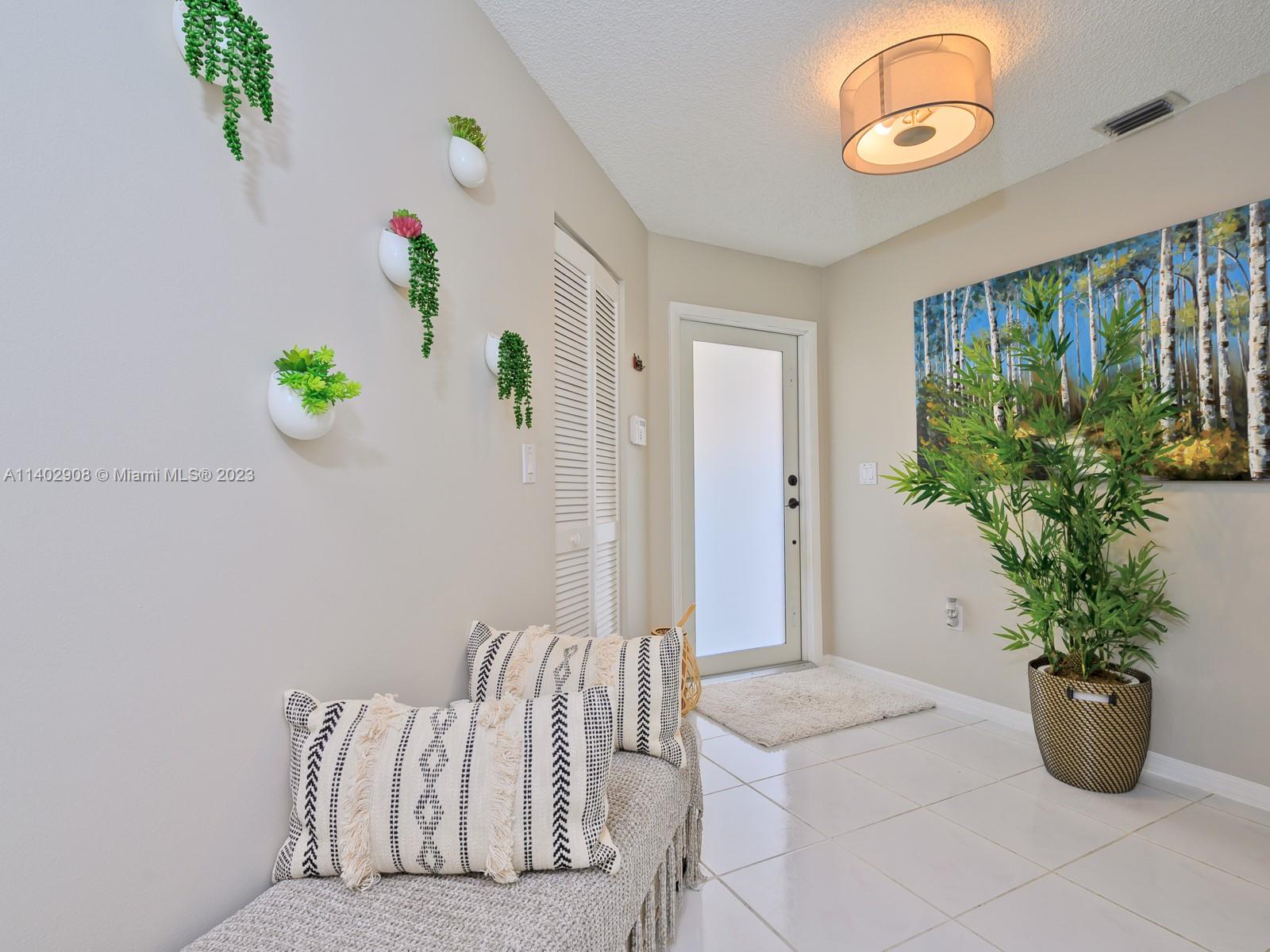HOLIDAY SPRINGS EAST - Residential
