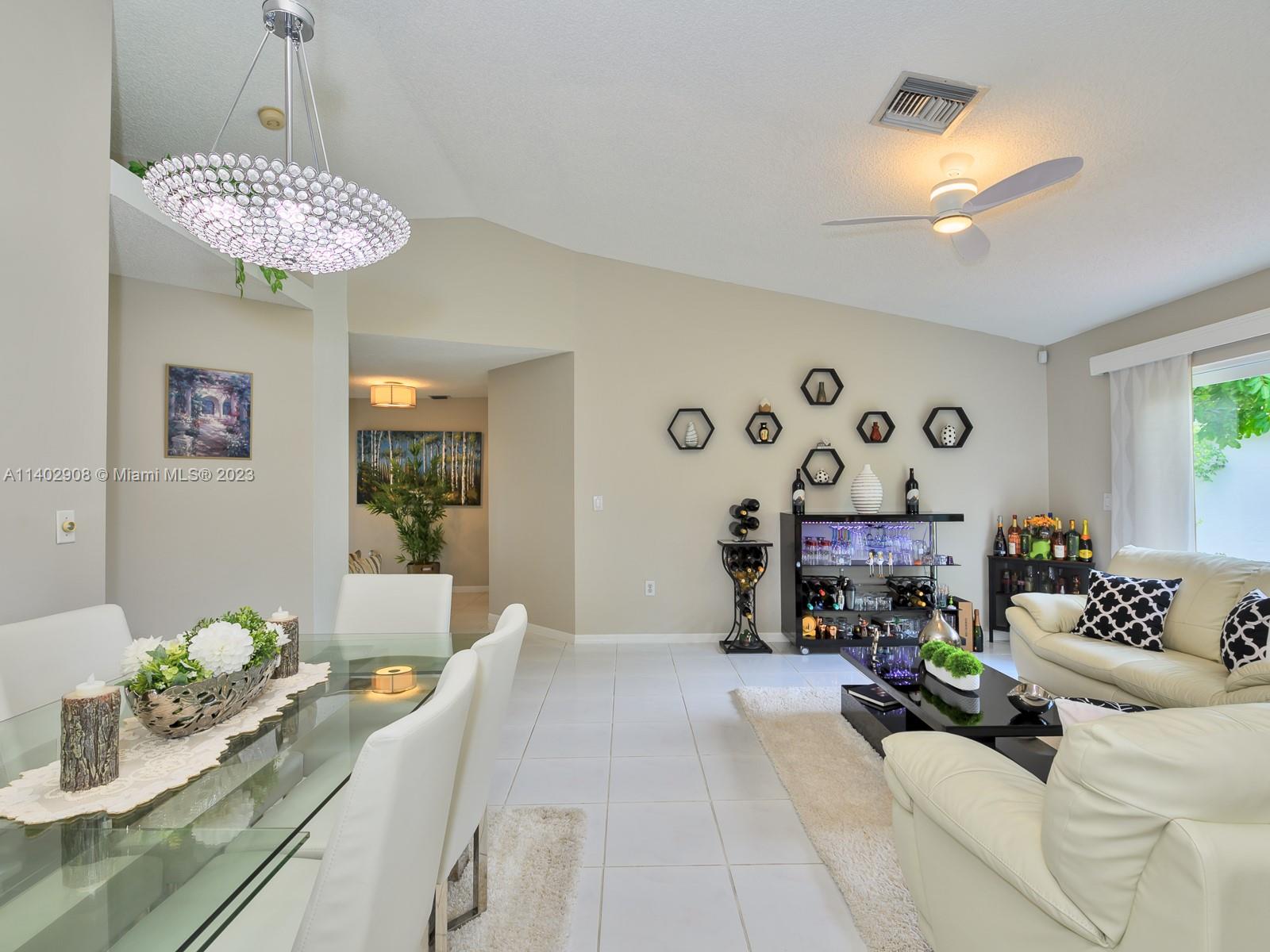 HOLIDAY SPRINGS EAST - Residential