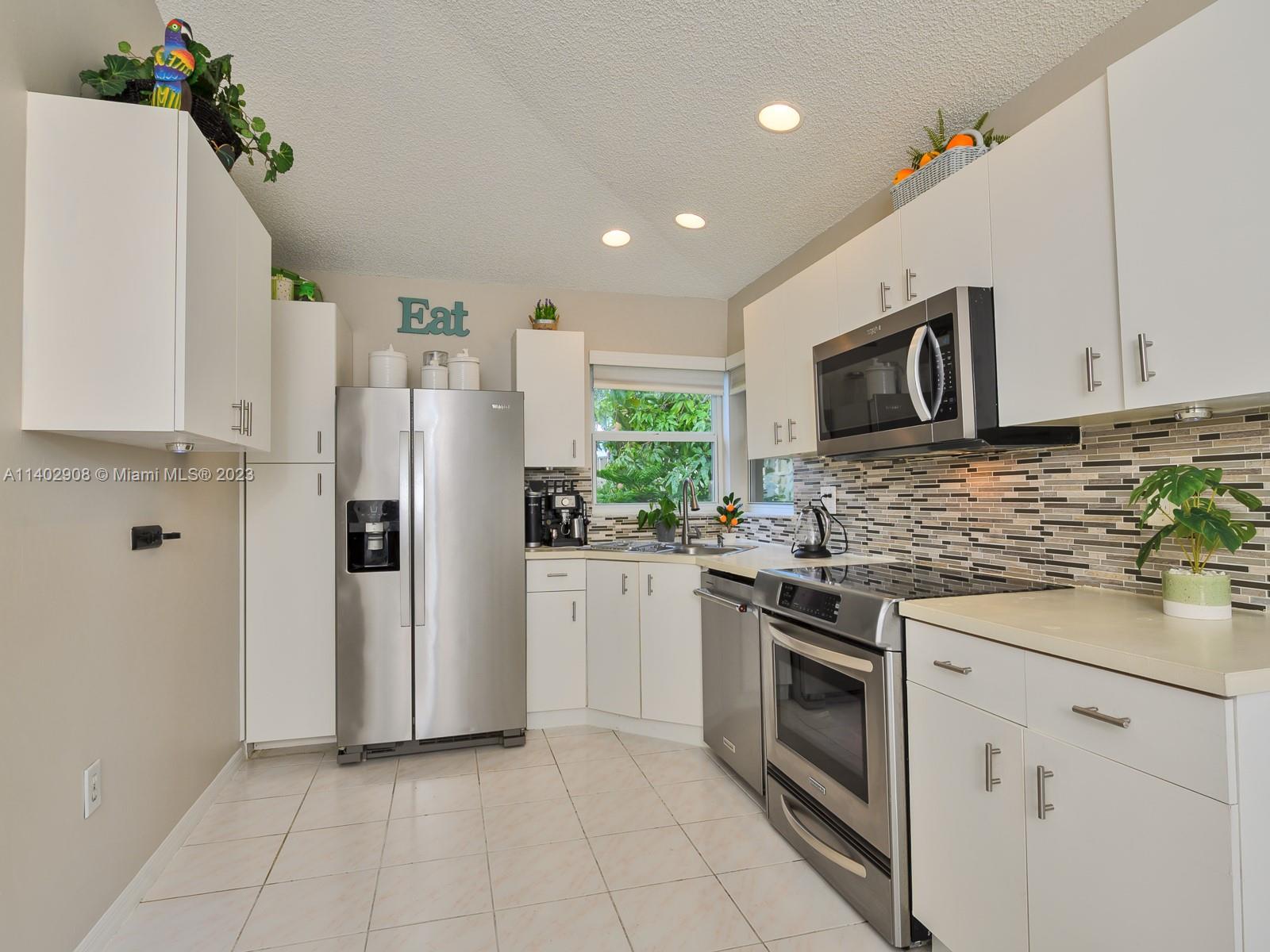 HOLIDAY SPRINGS EAST - Residential