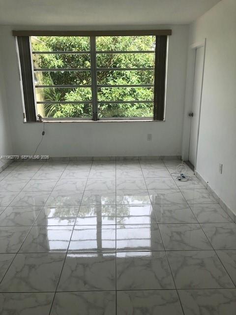 ROLLING GREEN CONDO G - Residential