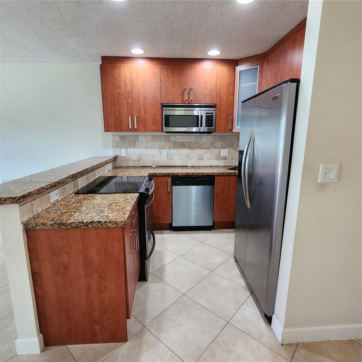 Updated 1 Bedroom Condo in East Fort Lauderdale! 
Beautifully updated and move-in ready! This 1 Bedroom, 1 Bathroom Condo features a modern Kitchen with Stainless Steel Appliances & Granite Countertops, Impact Windows, and a Newly Renovated Bathroom with a sleek smoked glass shower.
Enjoy the Community Pool & Clubhouse in this well-maintained community. Just under a mile to Lauderdale-by-the-Sea for beach days, shopping, and fine dining! Conveniently located minutes from great restaurants and only 5 minutes to I-95.
A perfect place to call home!