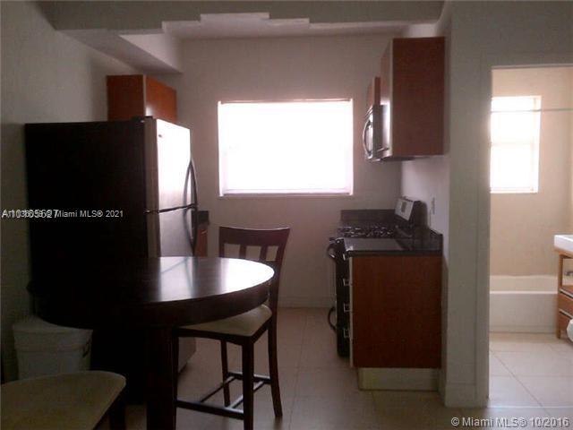 THE BAYLISS CONDO - Residential Lease
