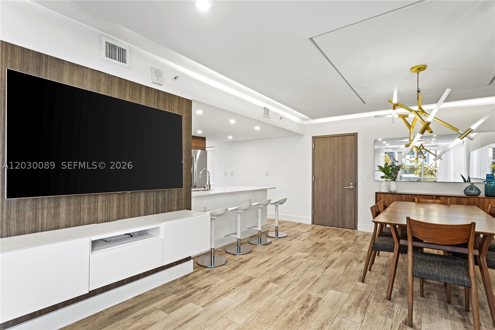 THE IVORY RESIDENCE CONDO - Residential