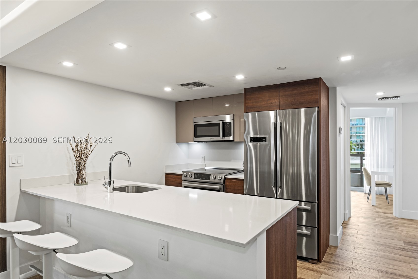 THE IVORY RESIDENCE CONDO - Residential