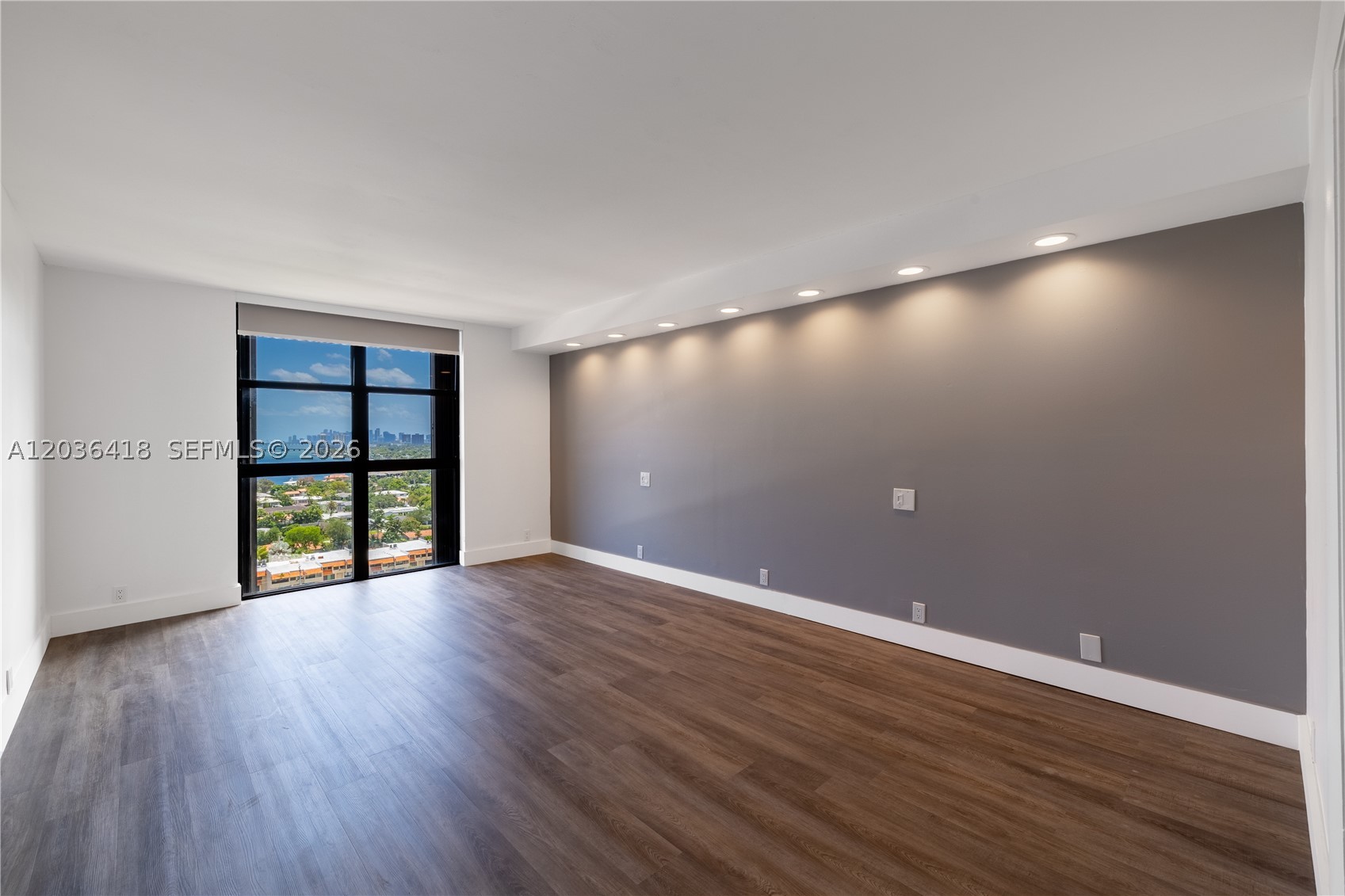 TOWERS OF QUAYSIDE CONDO - Residential Lease