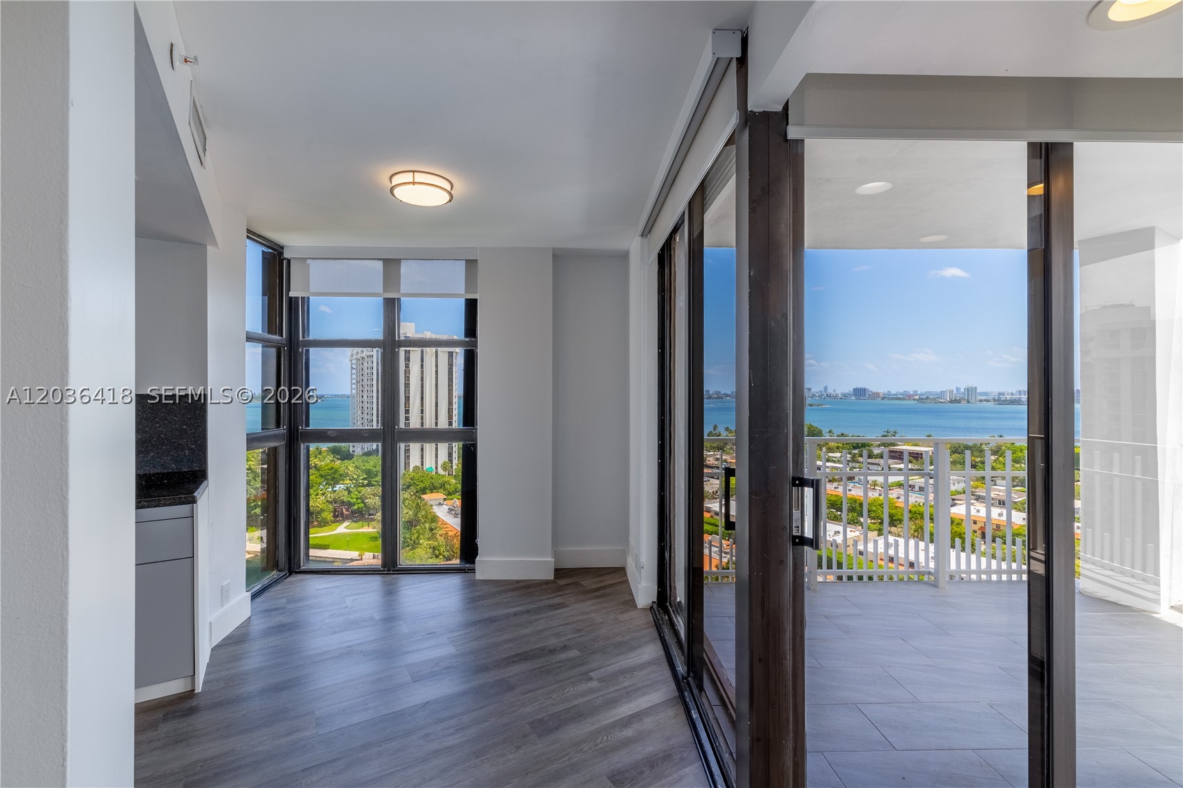 TOWERS OF QUAYSIDE CONDO - Residential Lease
