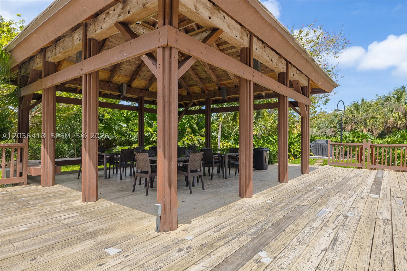 TOWERS OF QUAYSIDE CONDO - Residential Lease