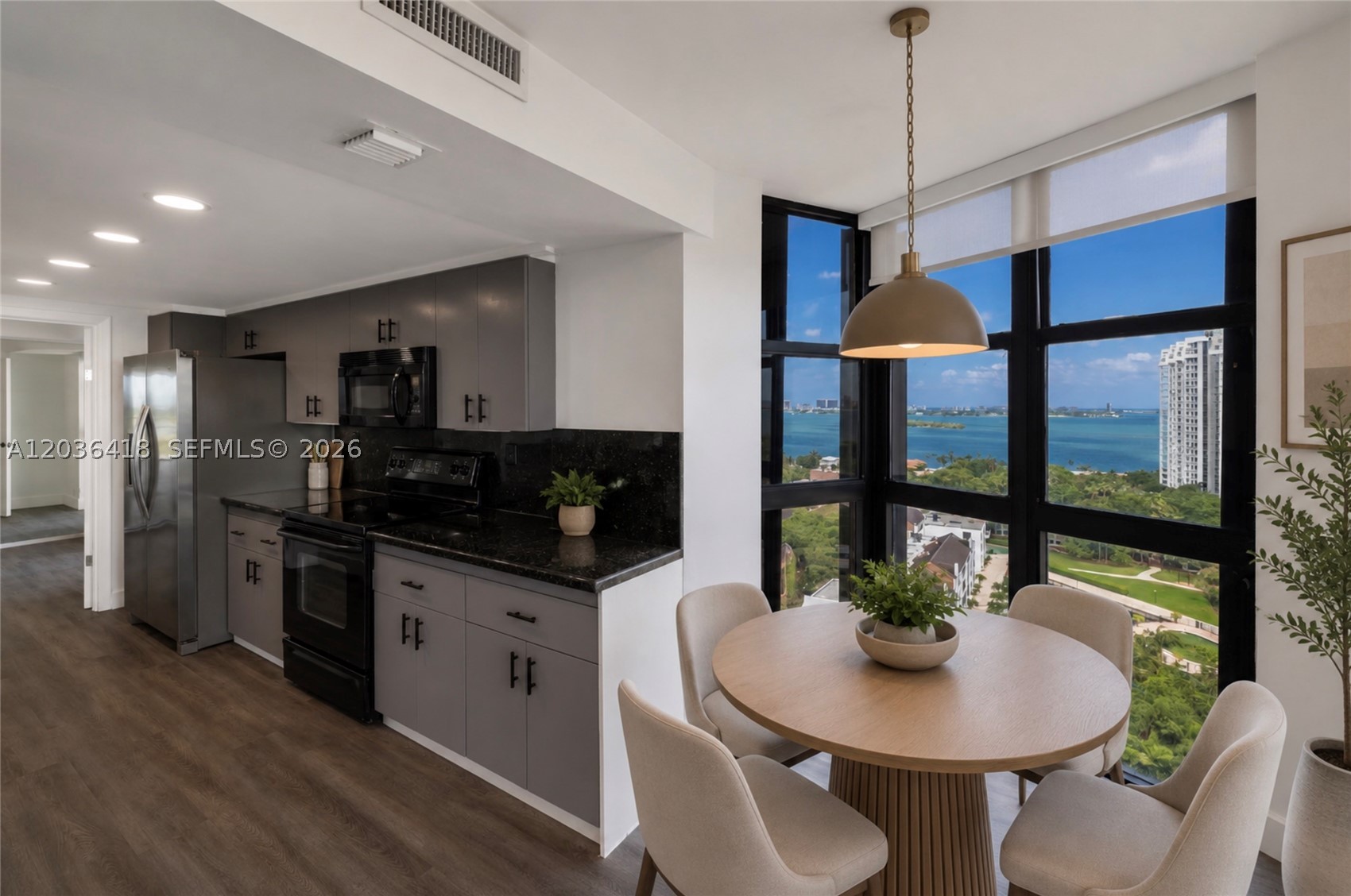 TOWERS OF QUAYSIDE CONDO - Residential Lease