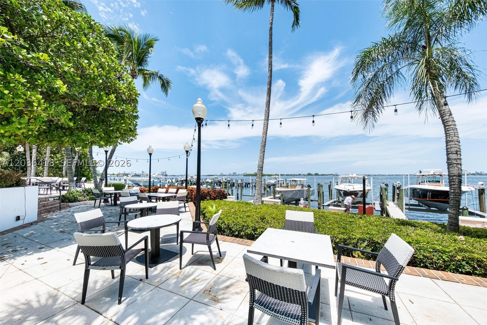 TOWERS OF QUAYSIDE CONDO - Residential Lease