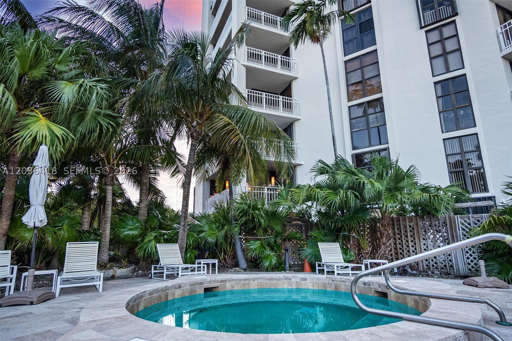 TOWERS OF QUAYSIDE CONDO - Residential Lease