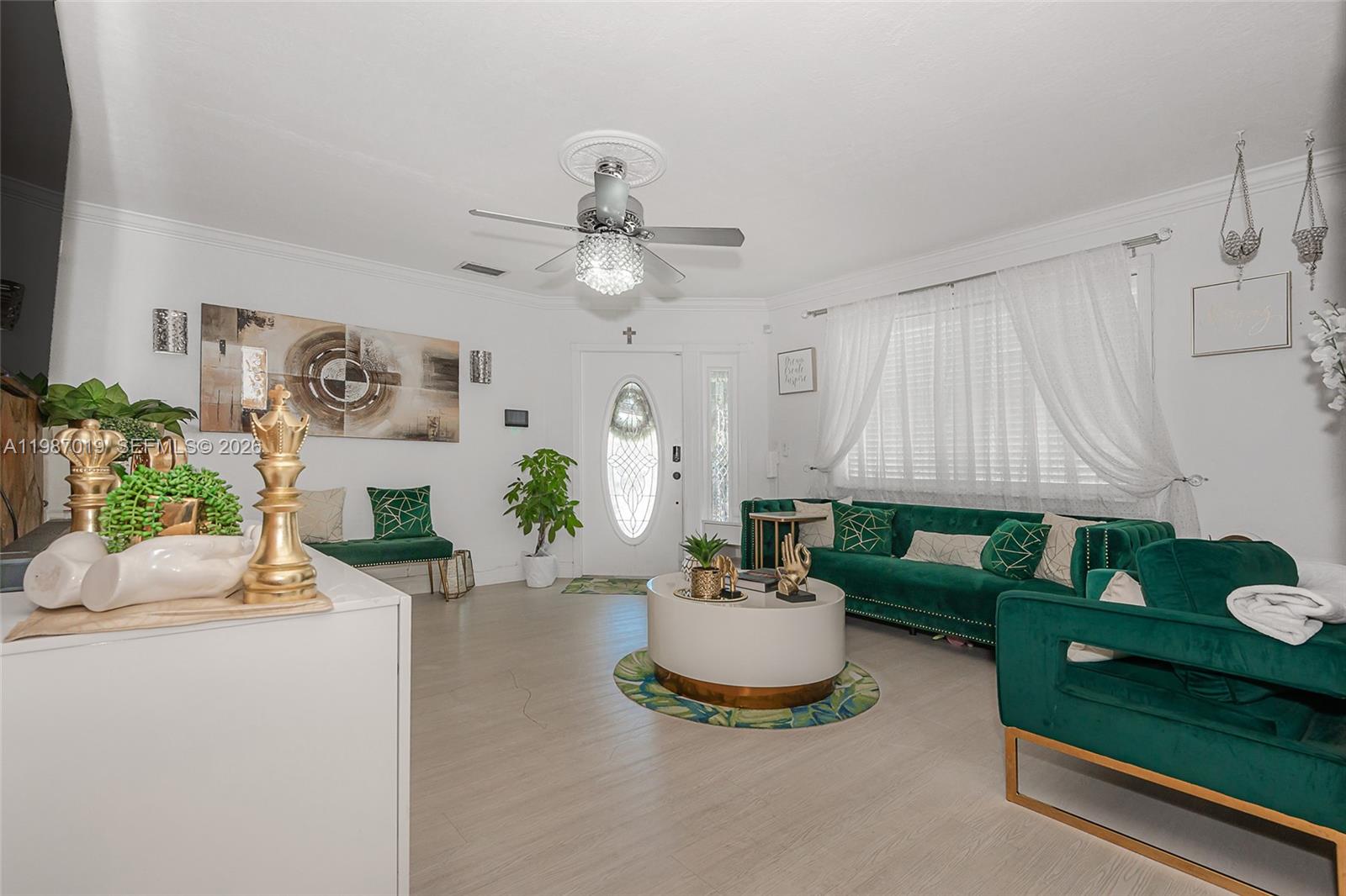 HERITAGE HOMES - Residential