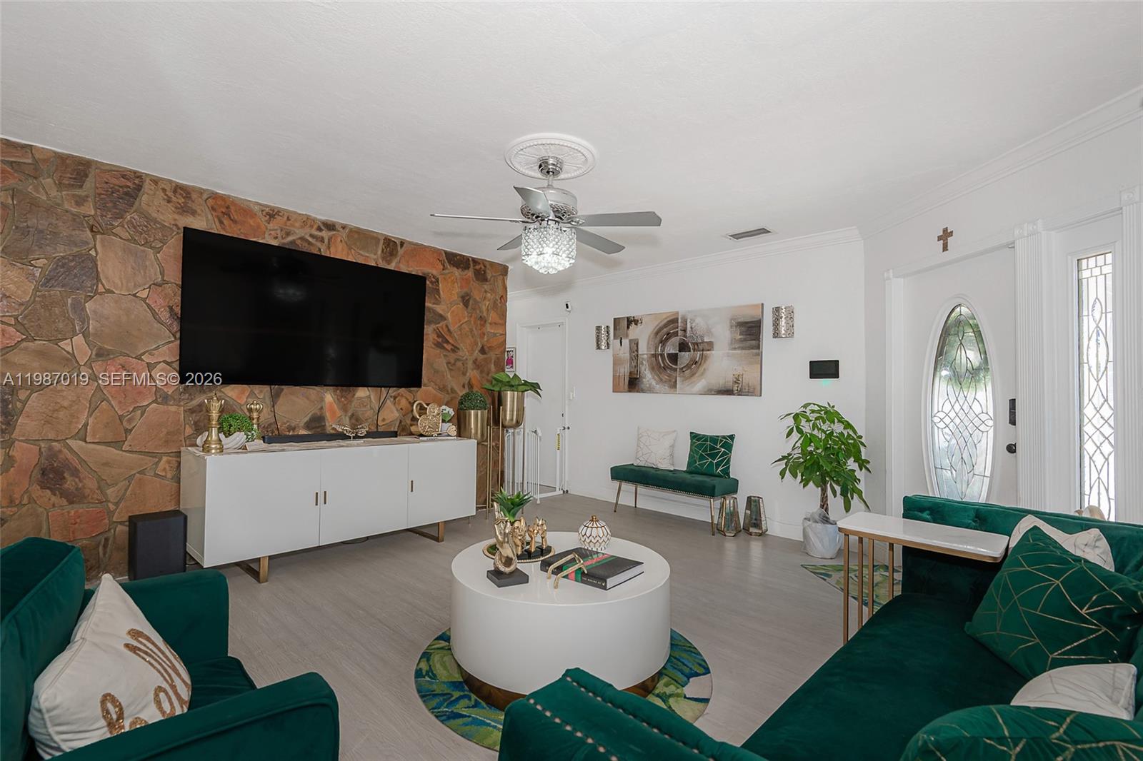 HERITAGE HOMES - Residential