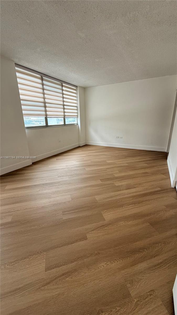 FOUR AMBASSADORS CONDO - Residential