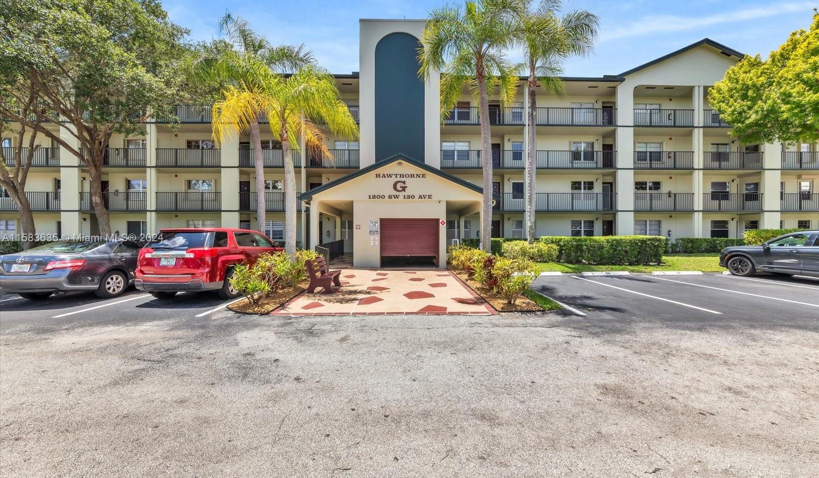 HAWTHORNE AT CENTURY VILL - Residential
