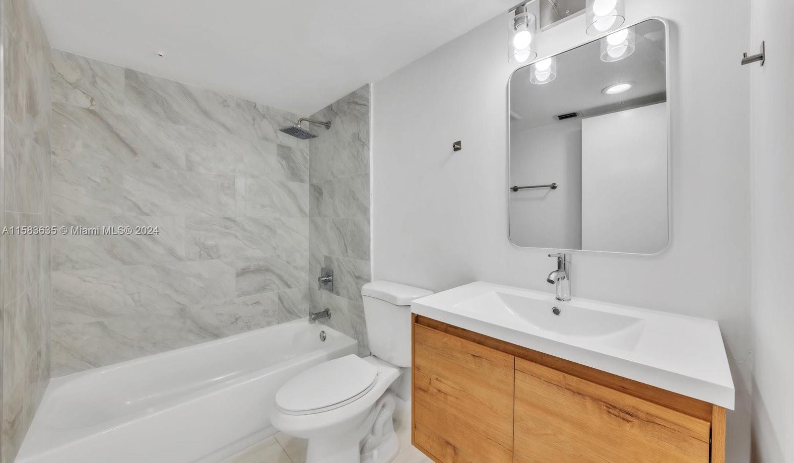 HAWTHORNE AT CENTURY VILL - Residential