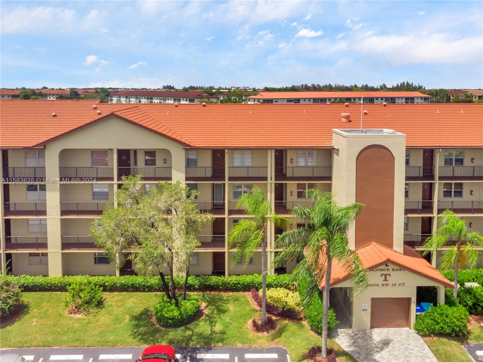 HAWTHORNE AT CENTURY VILL - Residential