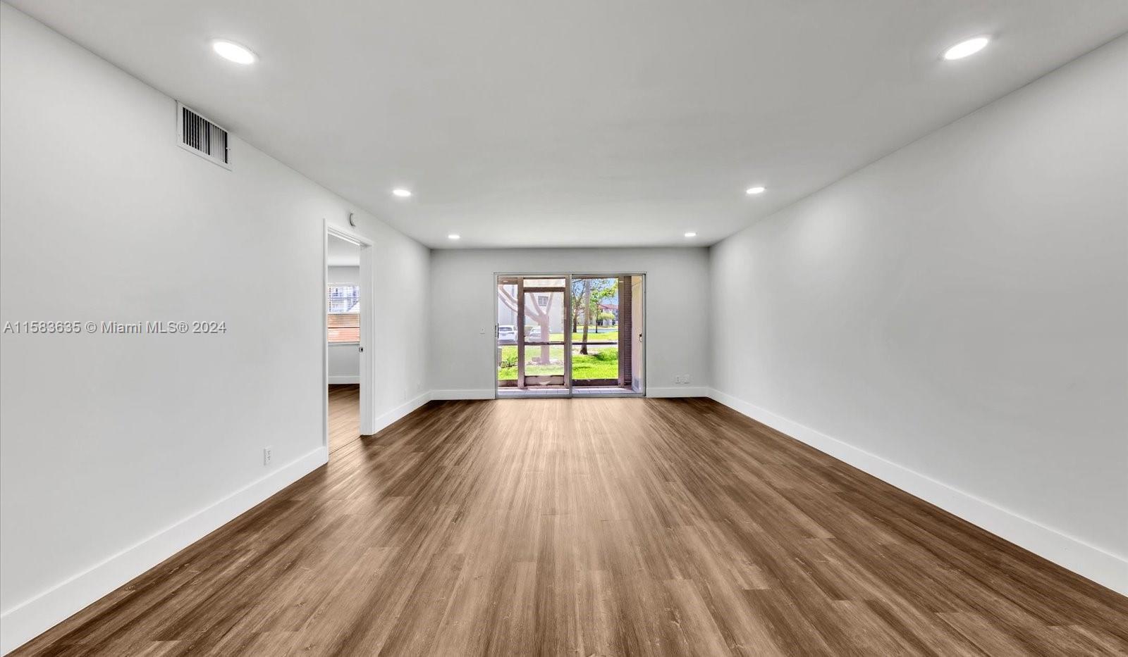 HAWTHORNE AT CENTURY VILL - Residential