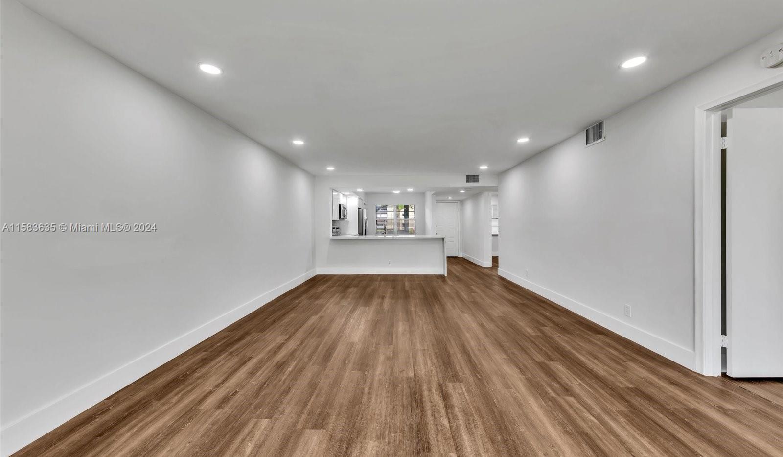 HAWTHORNE AT CENTURY VILL - Residential