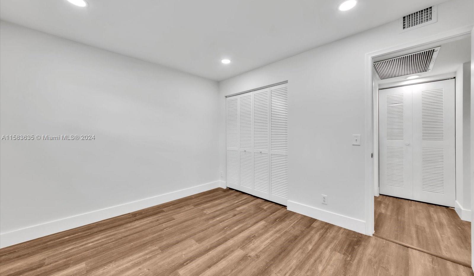 HAWTHORNE AT CENTURY VILL - Residential
