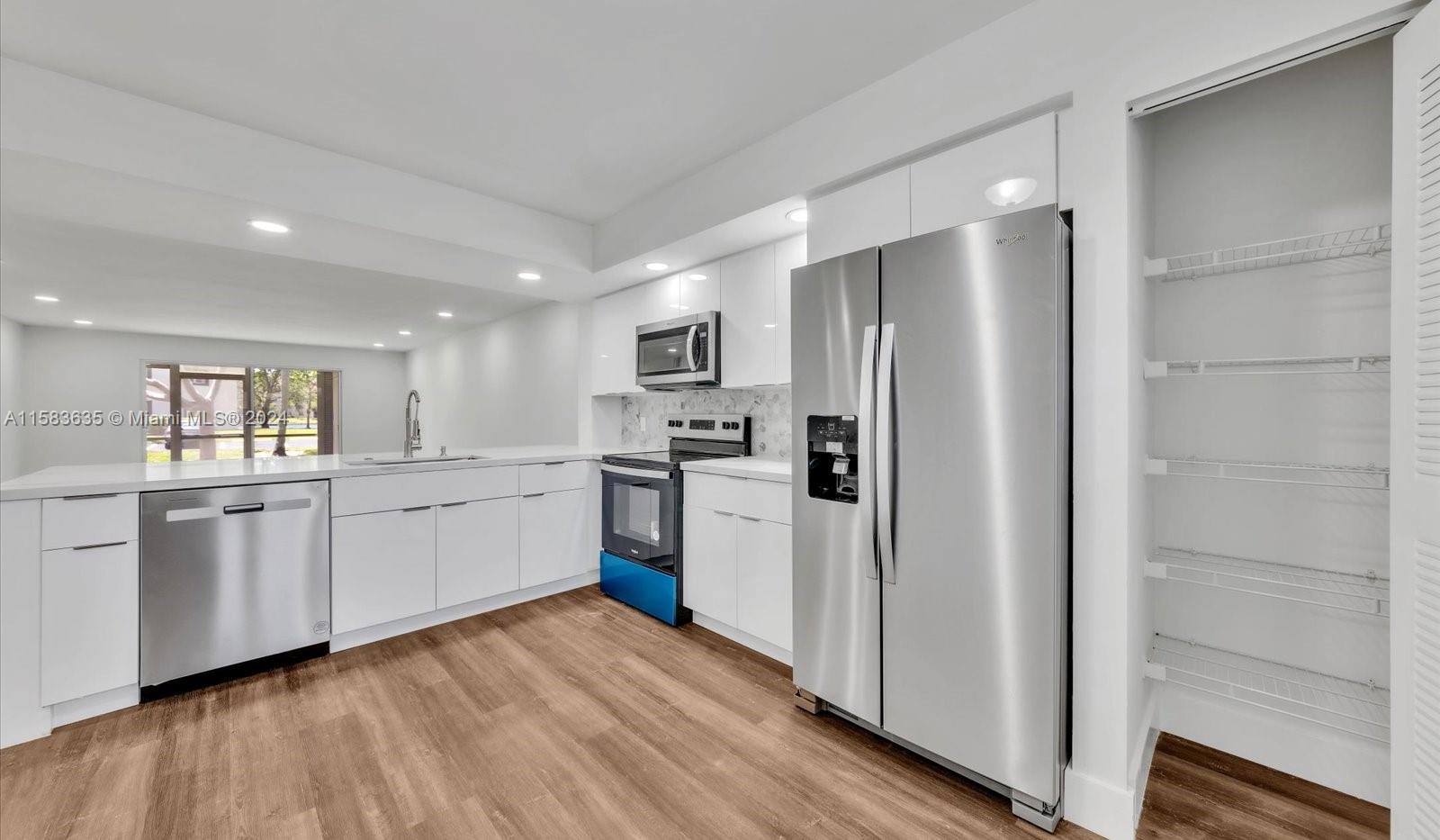 HAWTHORNE AT CENTURY VILL - Residential