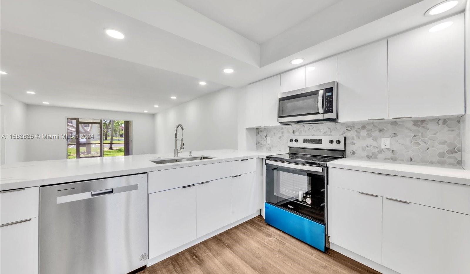 HAWTHORNE AT CENTURY VILL - Residential