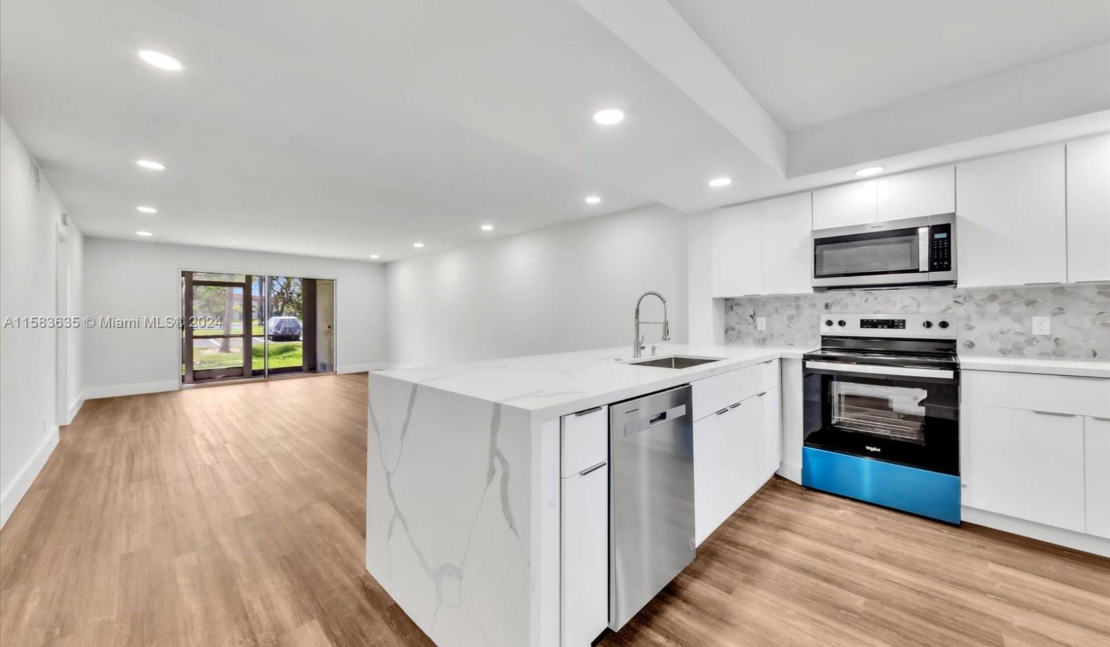 HAWTHORNE AT CENTURY VILL - Residential