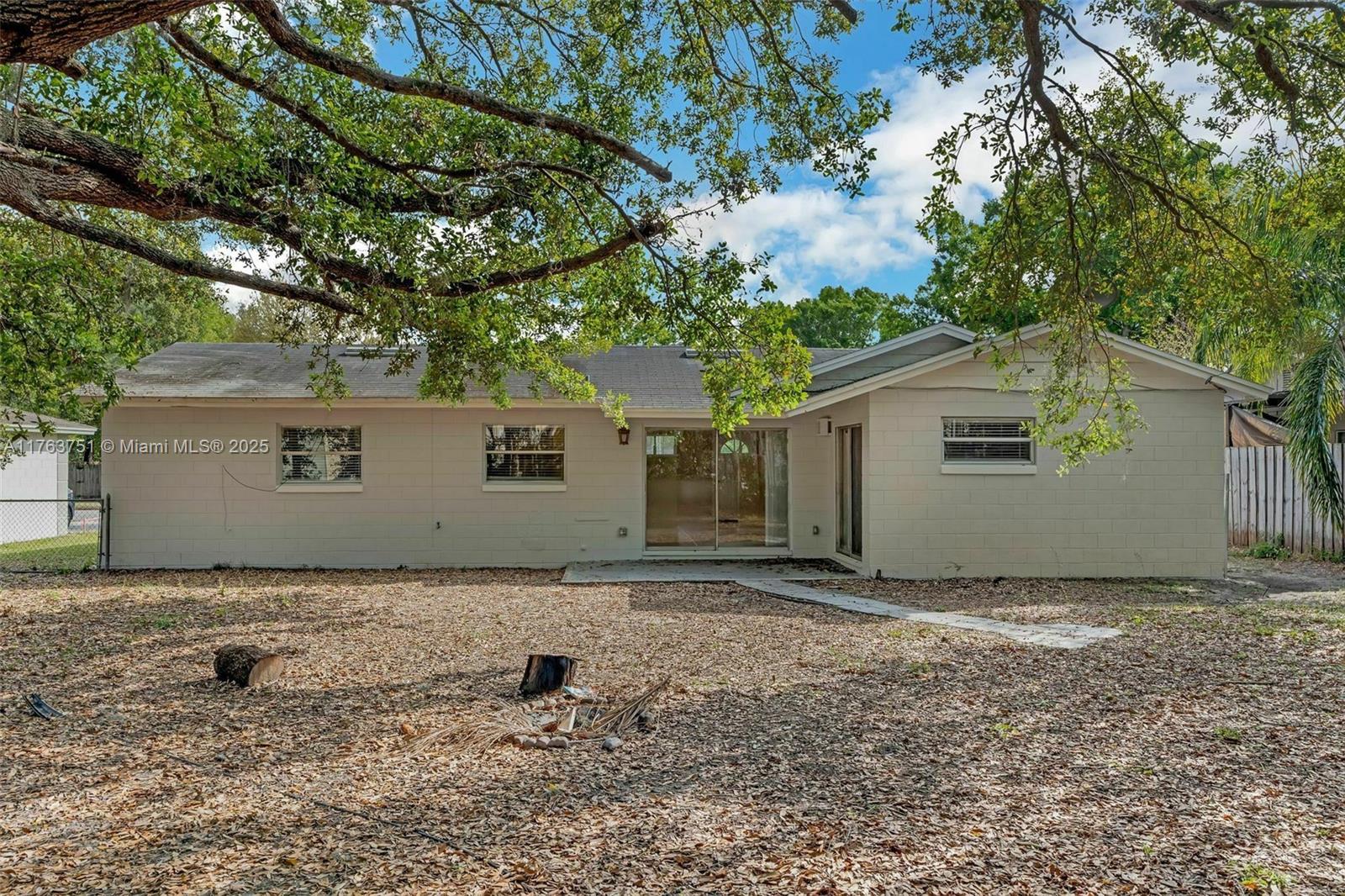 Laurel Spgs - Residential