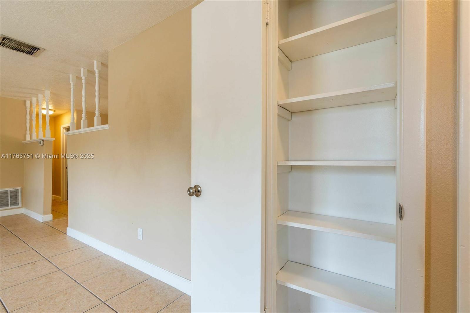 Laurel Spgs - Residential