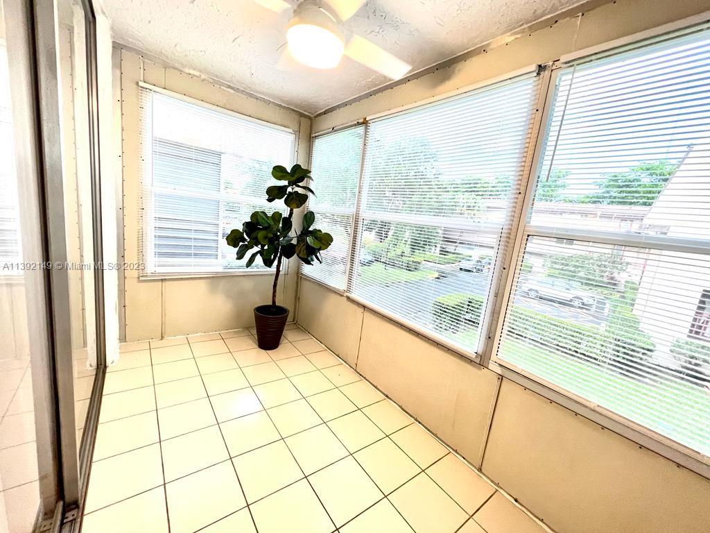 LIME BAY CONDOMINIUM 8 - Residential