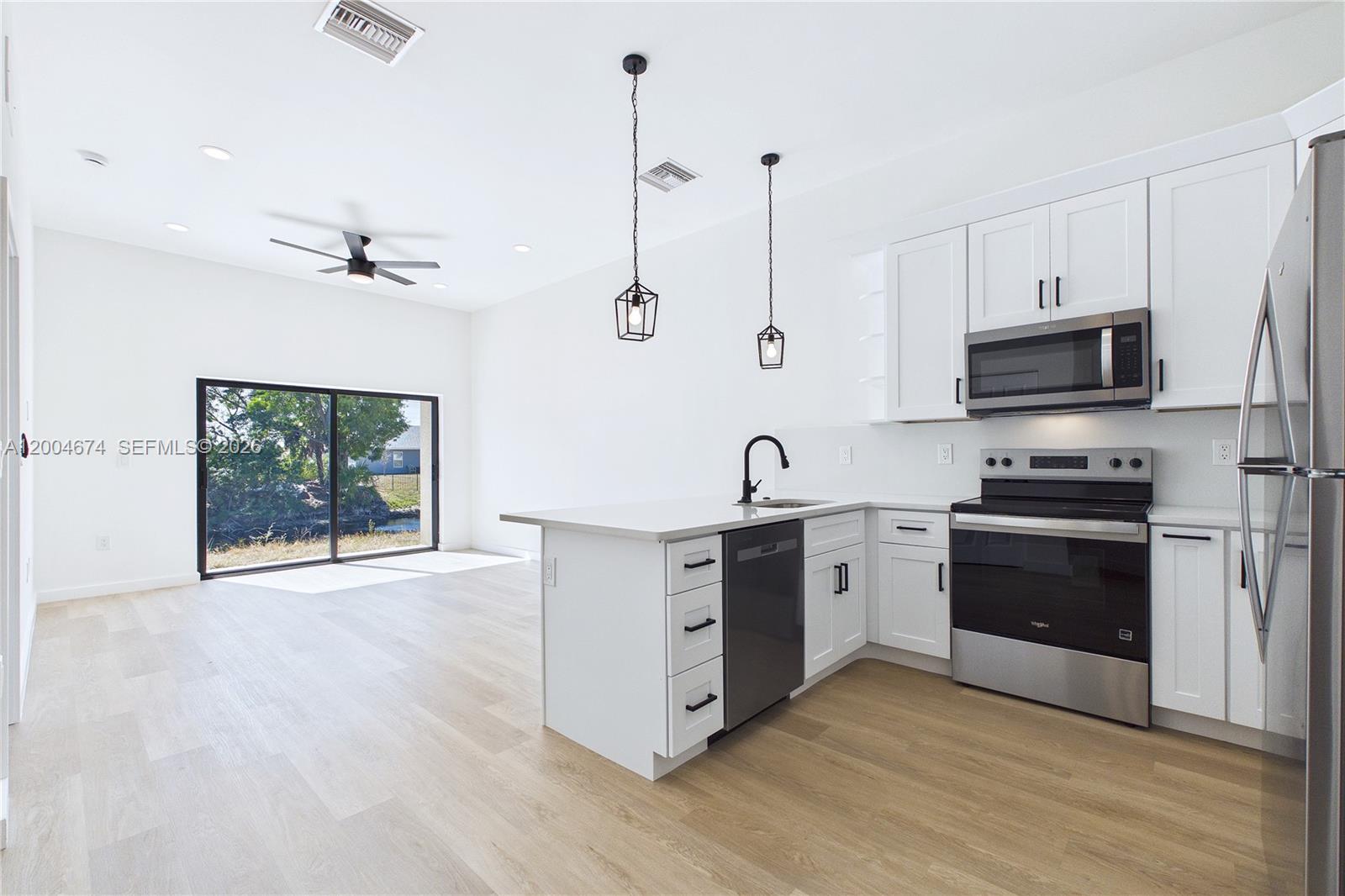 CAPE CORAL - Residential Income