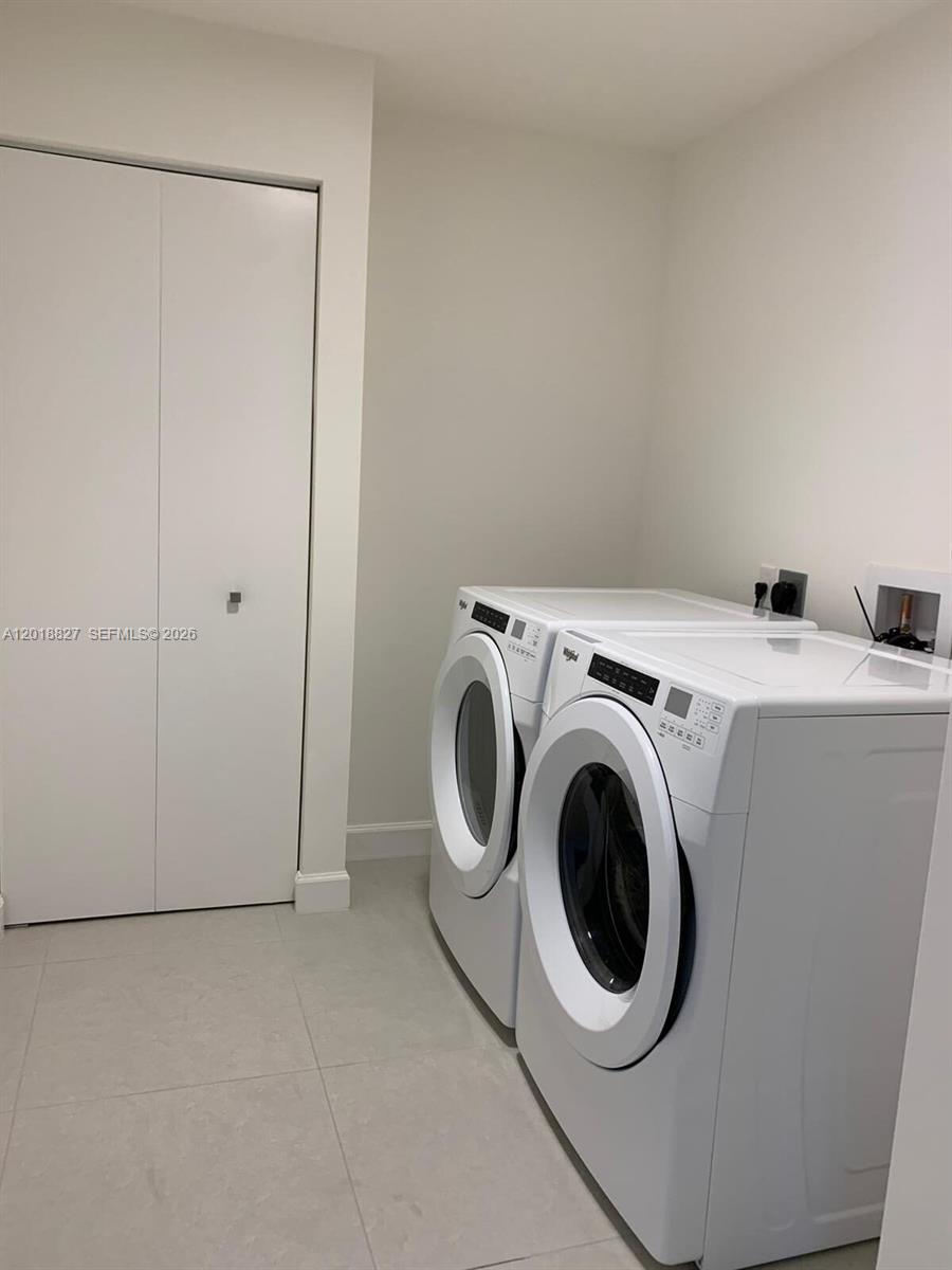 5350 PARK CONDO - Residential Lease