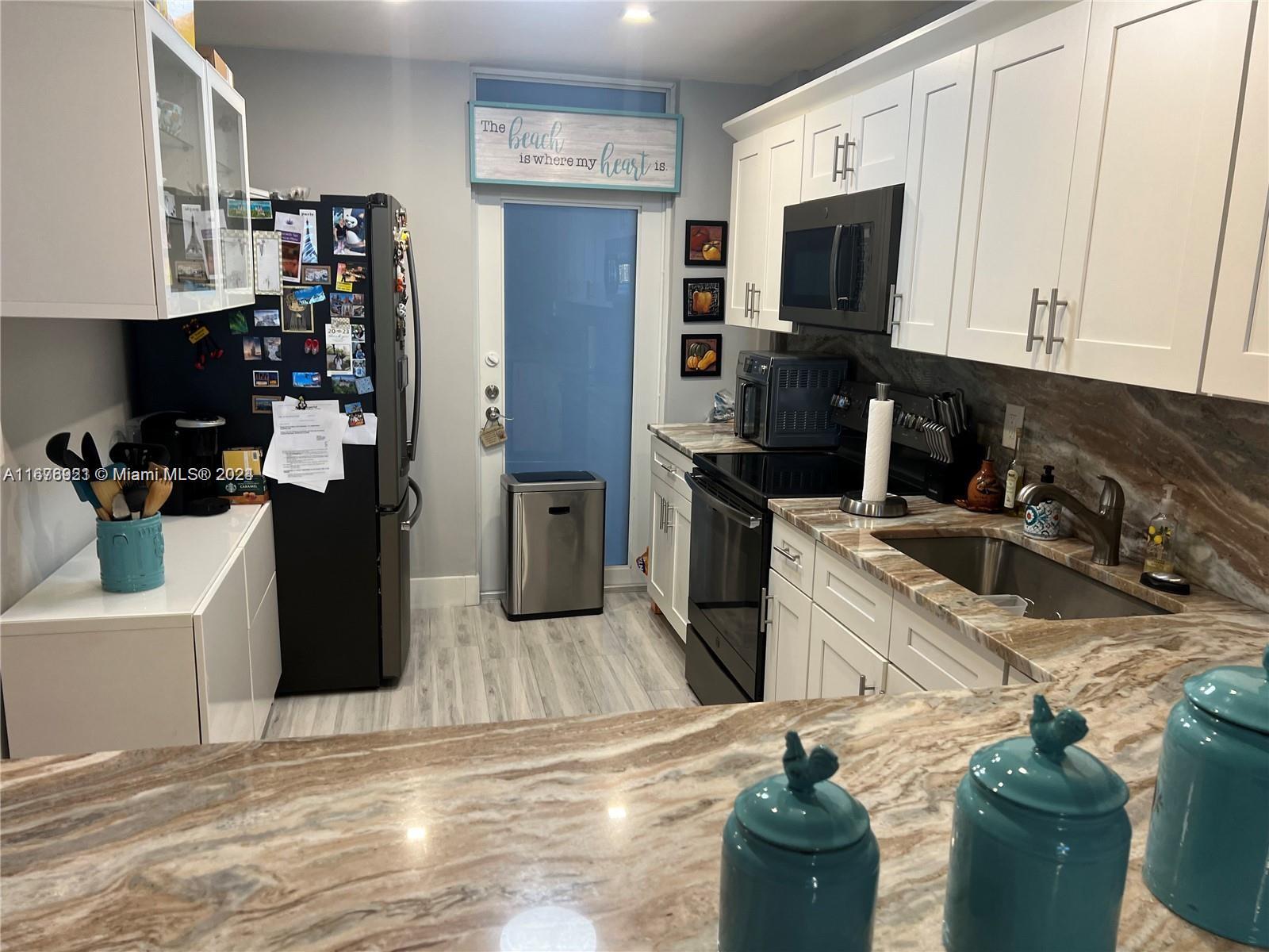 PARADISE TOWERS CO-OP - Residential Lease