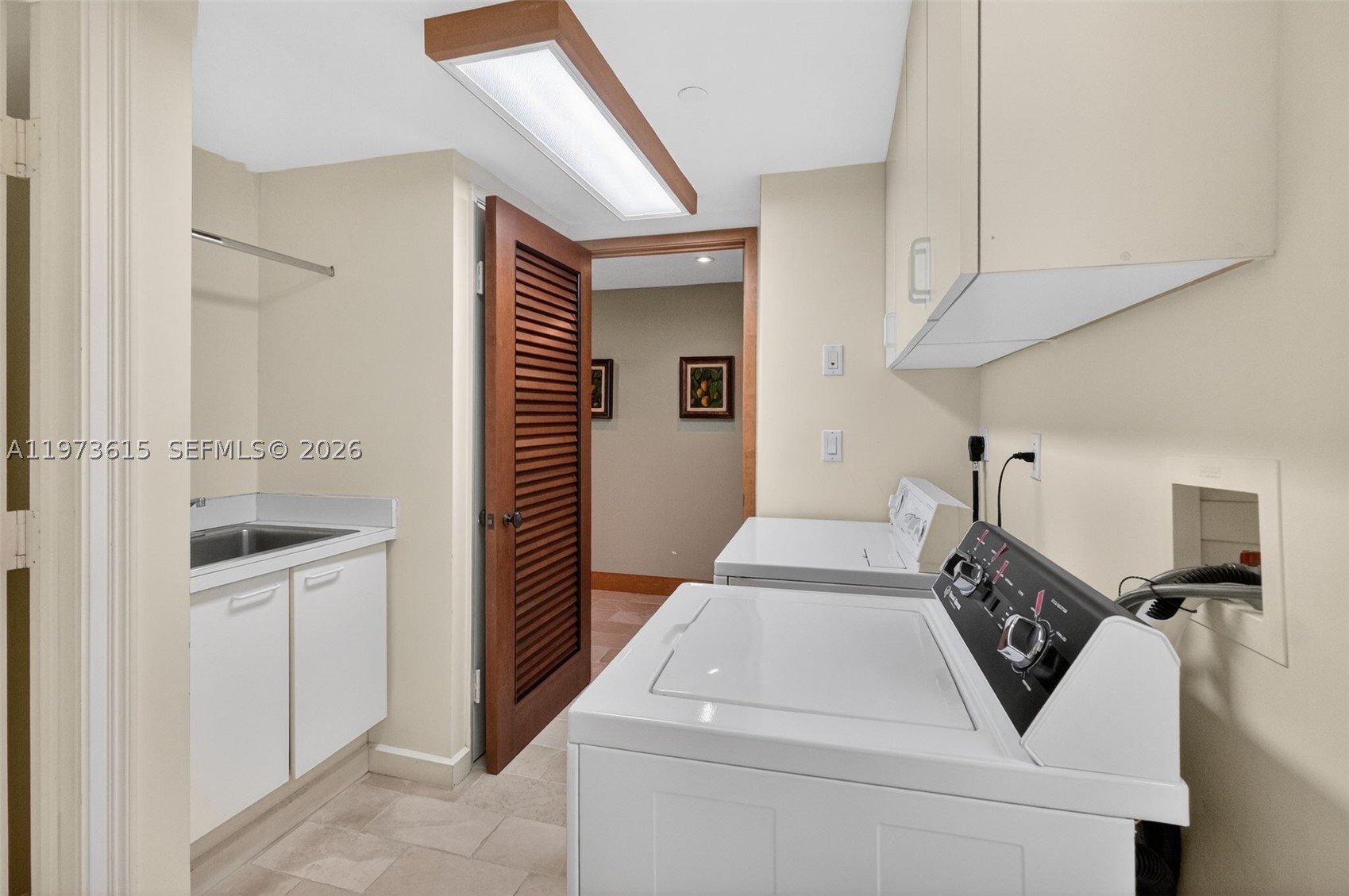 GRAND BAY TOWER CONDO - Residential