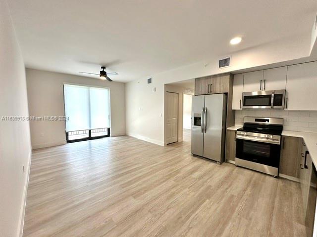 Welcome to your new home! This pet-friendly residence is perfect for those with furry companions, featuring a grooming area for your pets. Enjoy a variety of amenities including a 24-hour gym, pool, electric BBQs, electric car chargers, lounge chairs, and a cozy lounge area for your comfort. Each apartment boasts convenient parking options, including covered parking and additional storage availability. The modern kitchens come with stainless steel appliances, and each unit includes a washer, dryer, and window treatments. Don't miss out on this incredible opportunity. Contact us today for more details and to schedule a showing.