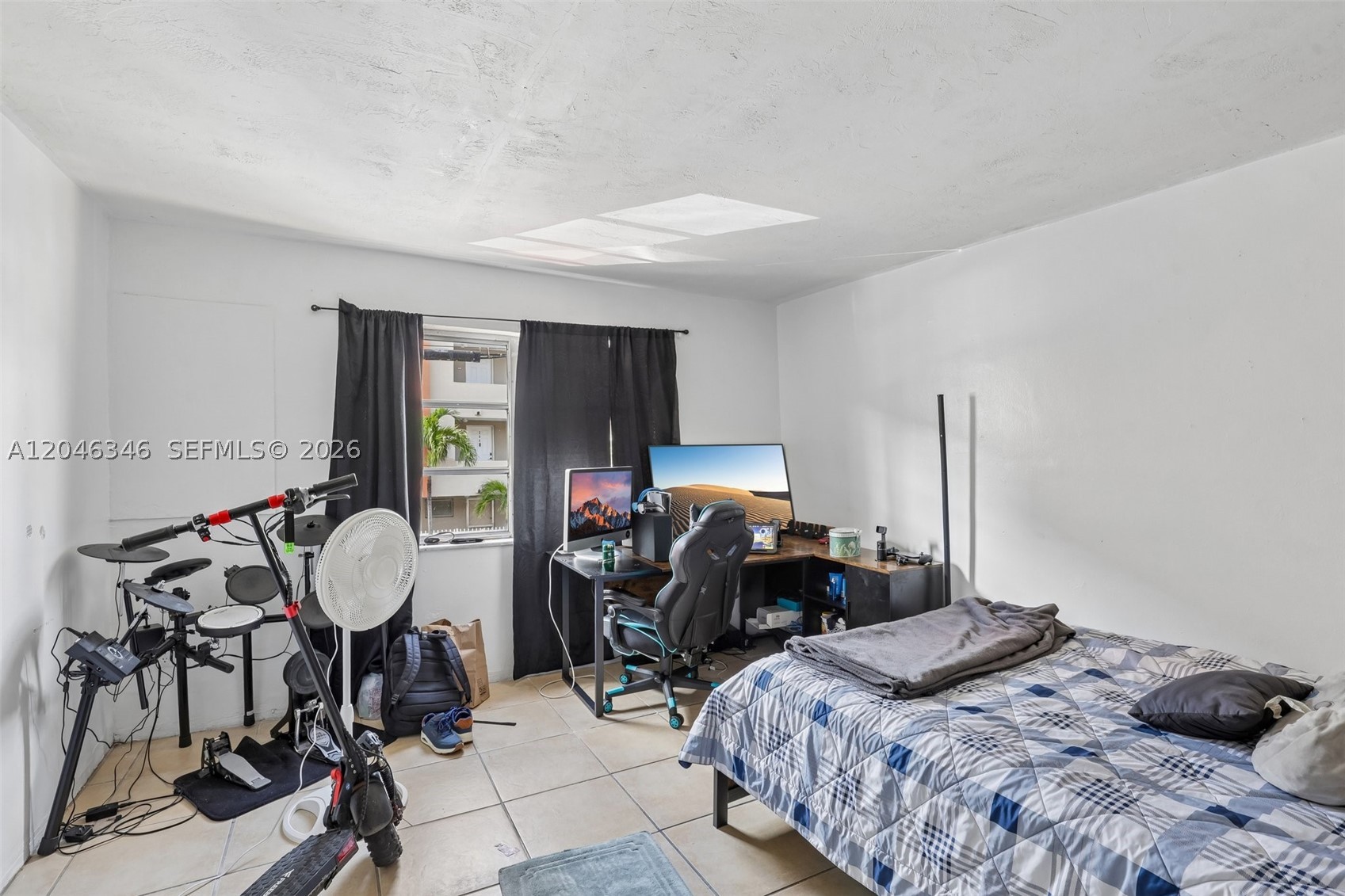 THE PALMS 51 CONDO - Residential
