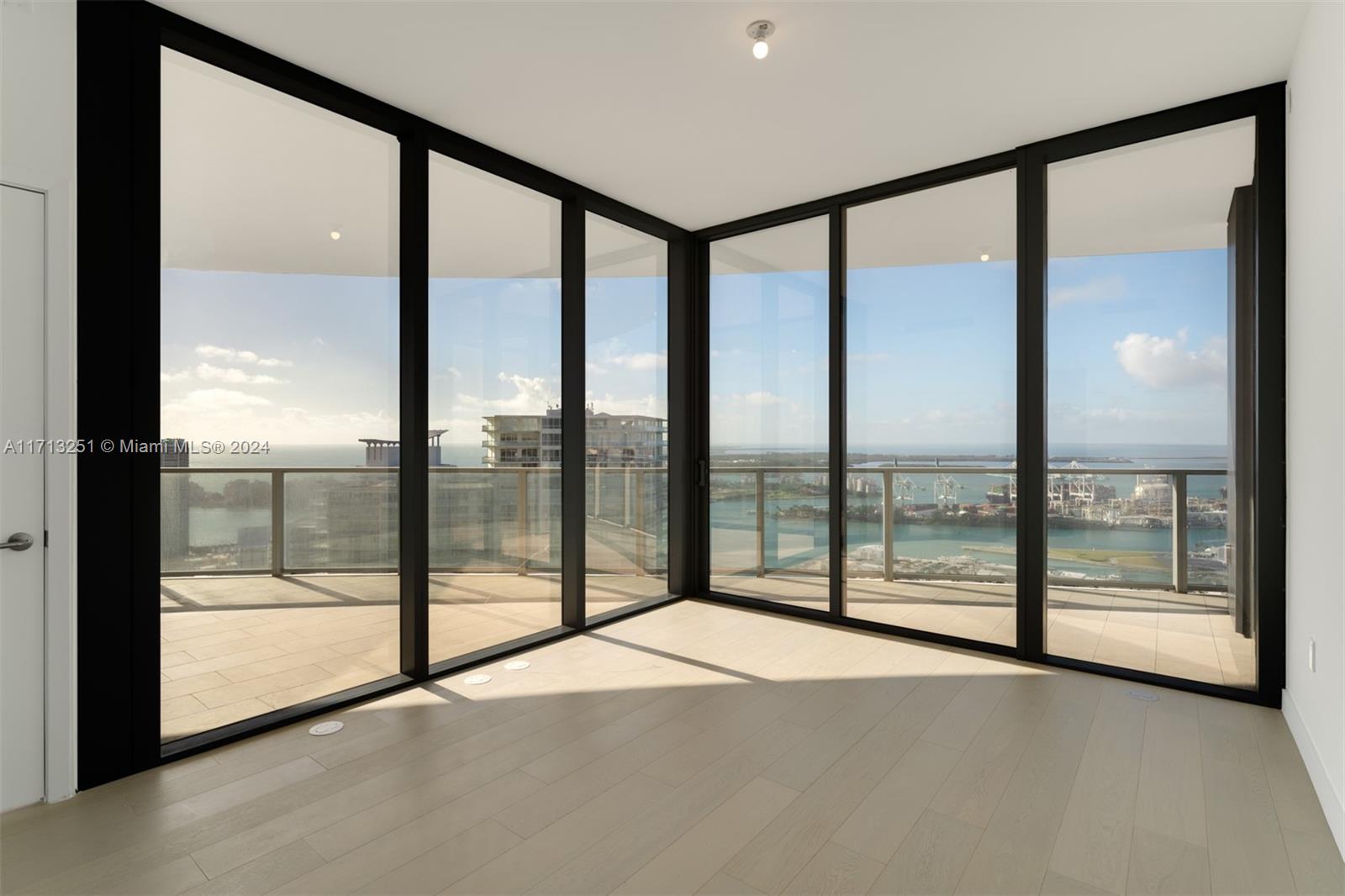 Five Park Miami Beach - Residential