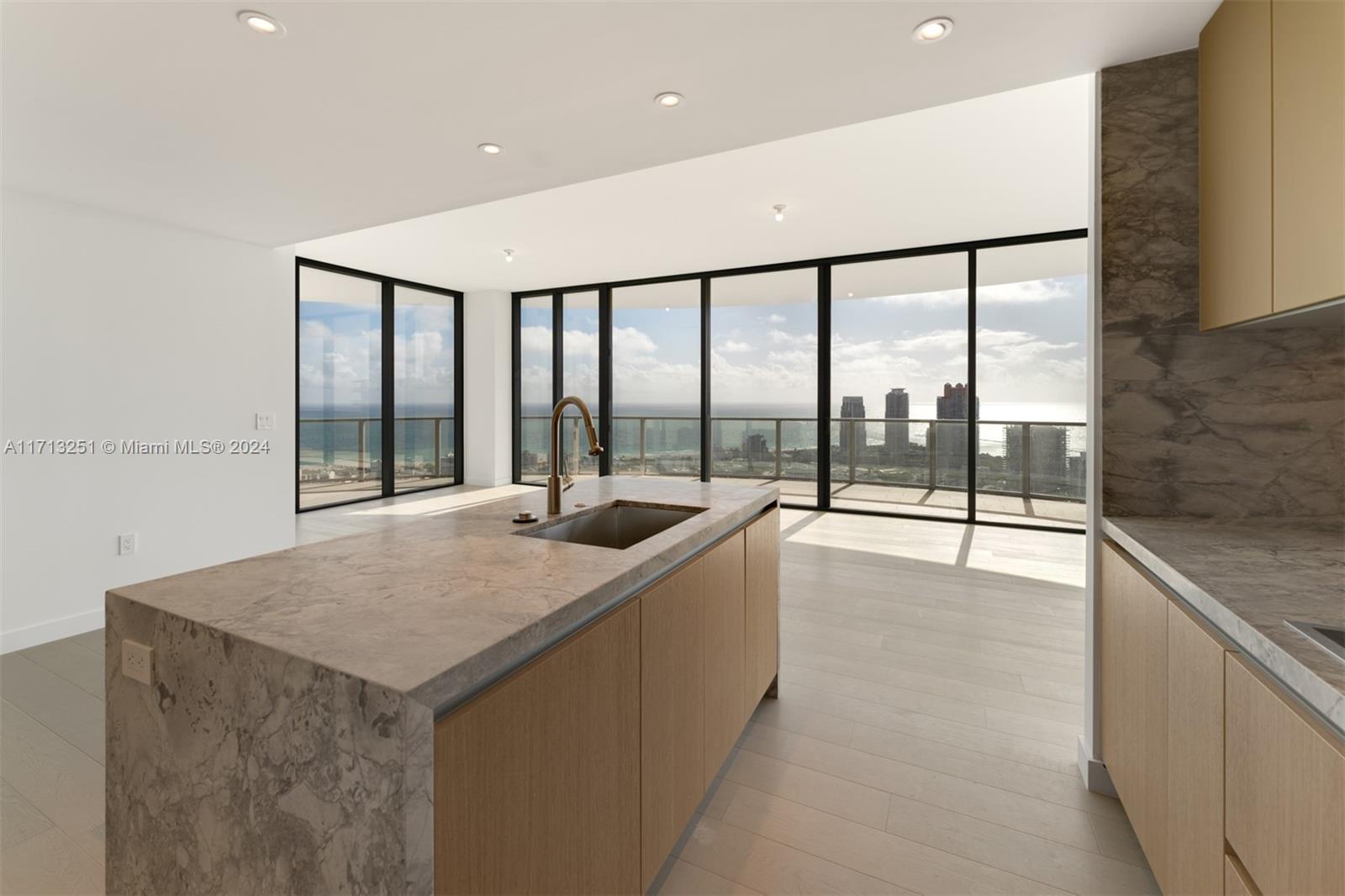 Five Park Miami Beach - Residential