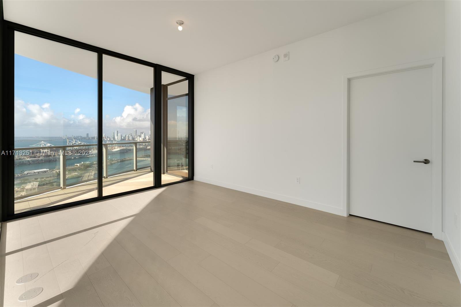 Five Park Miami Beach - Residential