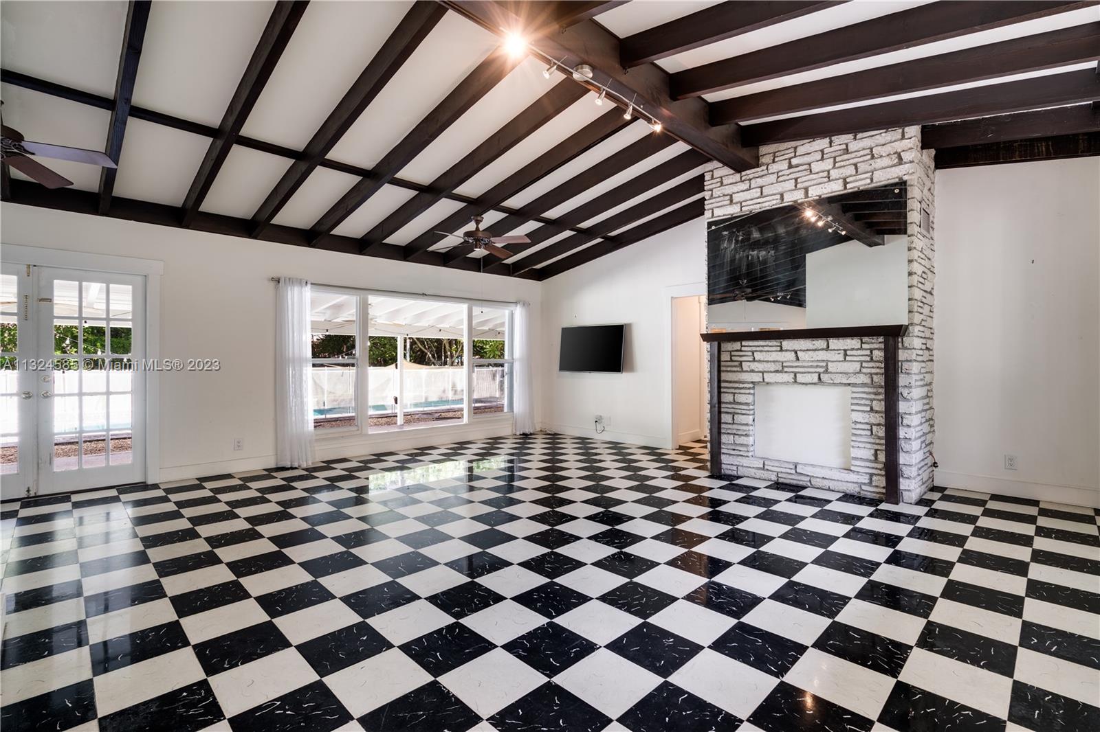 J W EWANS SUB - Residential