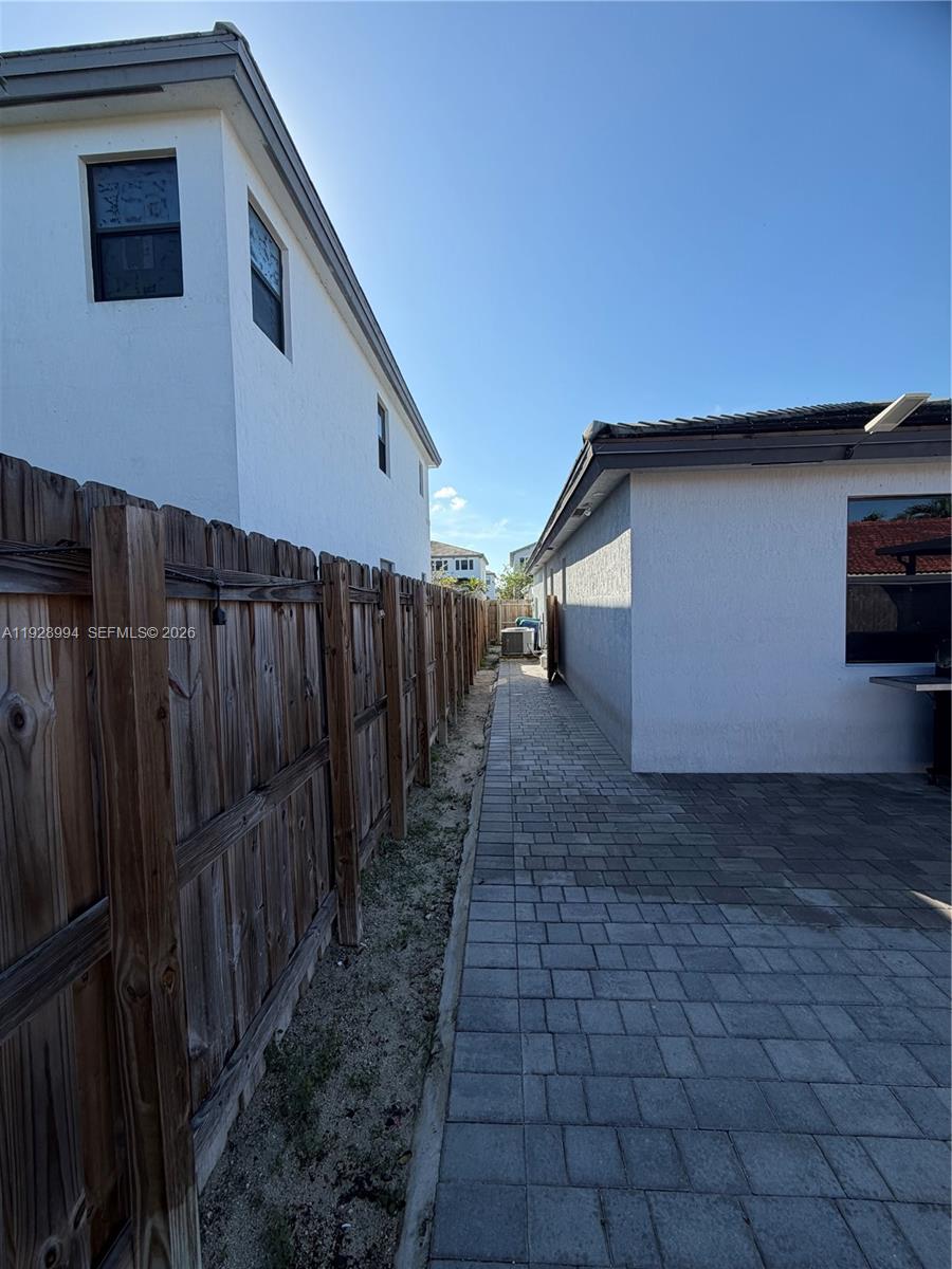 PINE ISLE - Residential