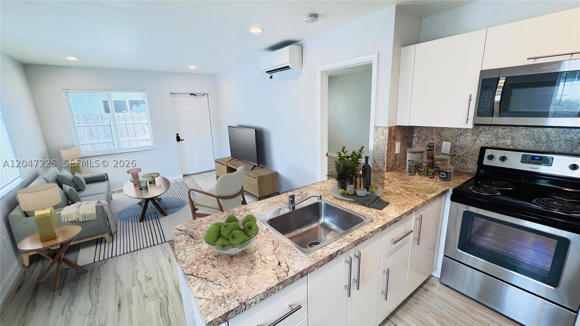 EVERGLADE LAND SALES CO - Residential Lease