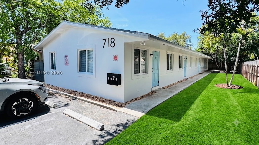 EVERGLADE LAND SALES CO - Residential Lease