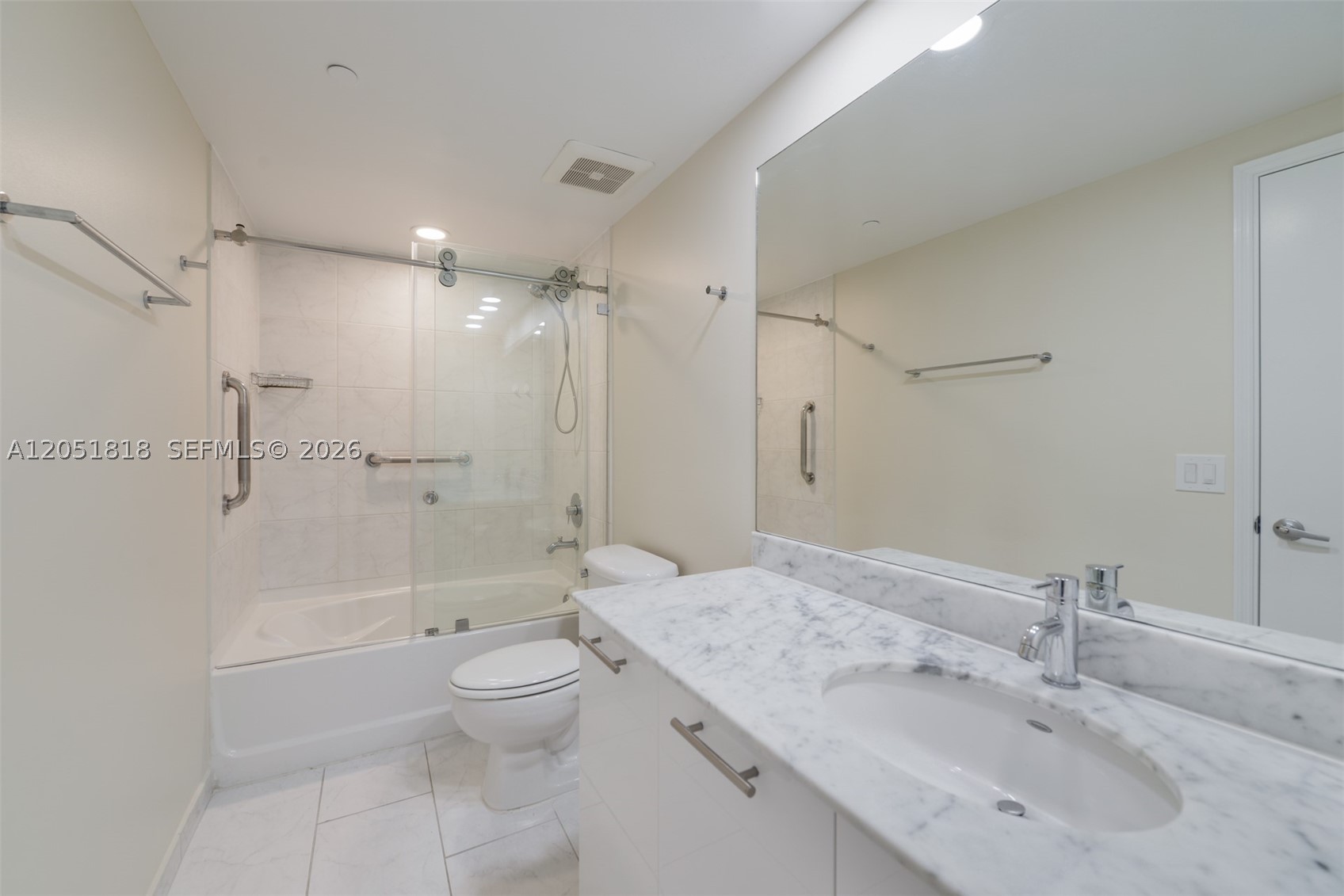 THE PLAZA 851 BRICKELL CO - Residential