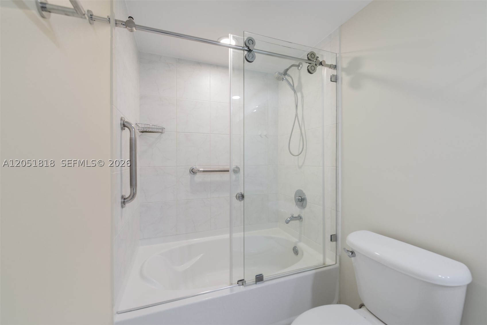 THE PLAZA 851 BRICKELL CO - Residential