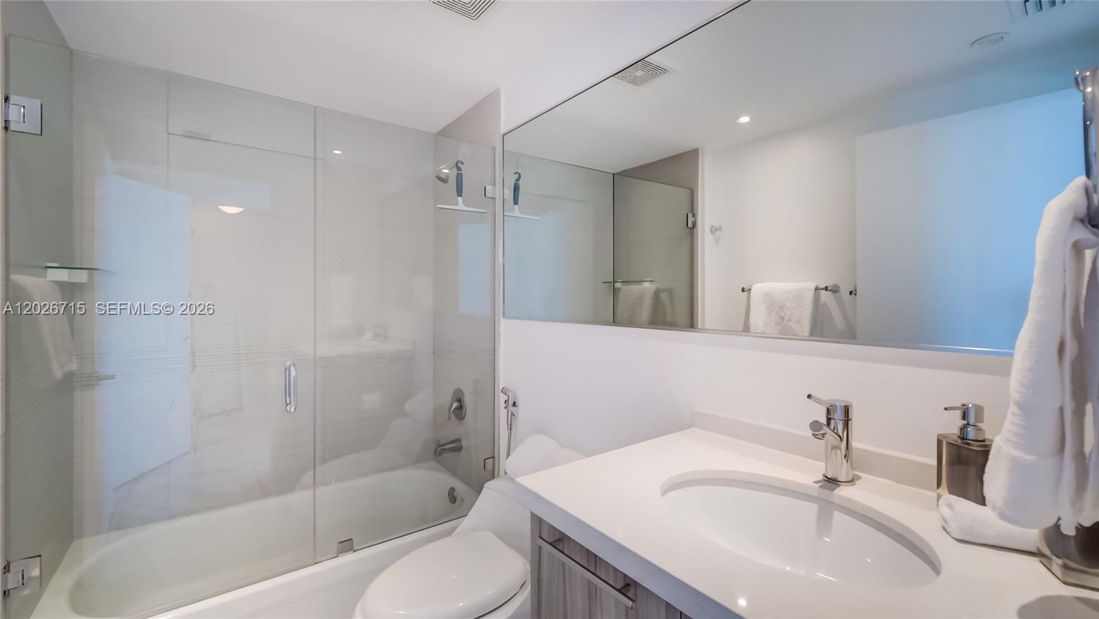 EDEN HOUSE CONDO - Residential