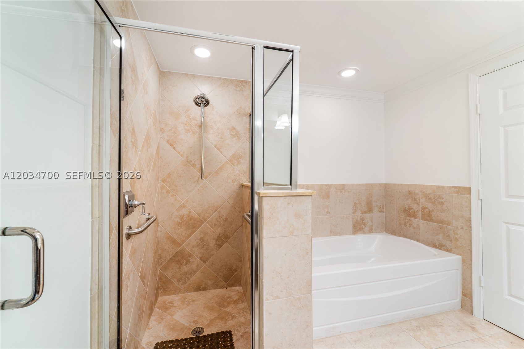 ANDALUSIA CONDO RESIDENCE - Residential
