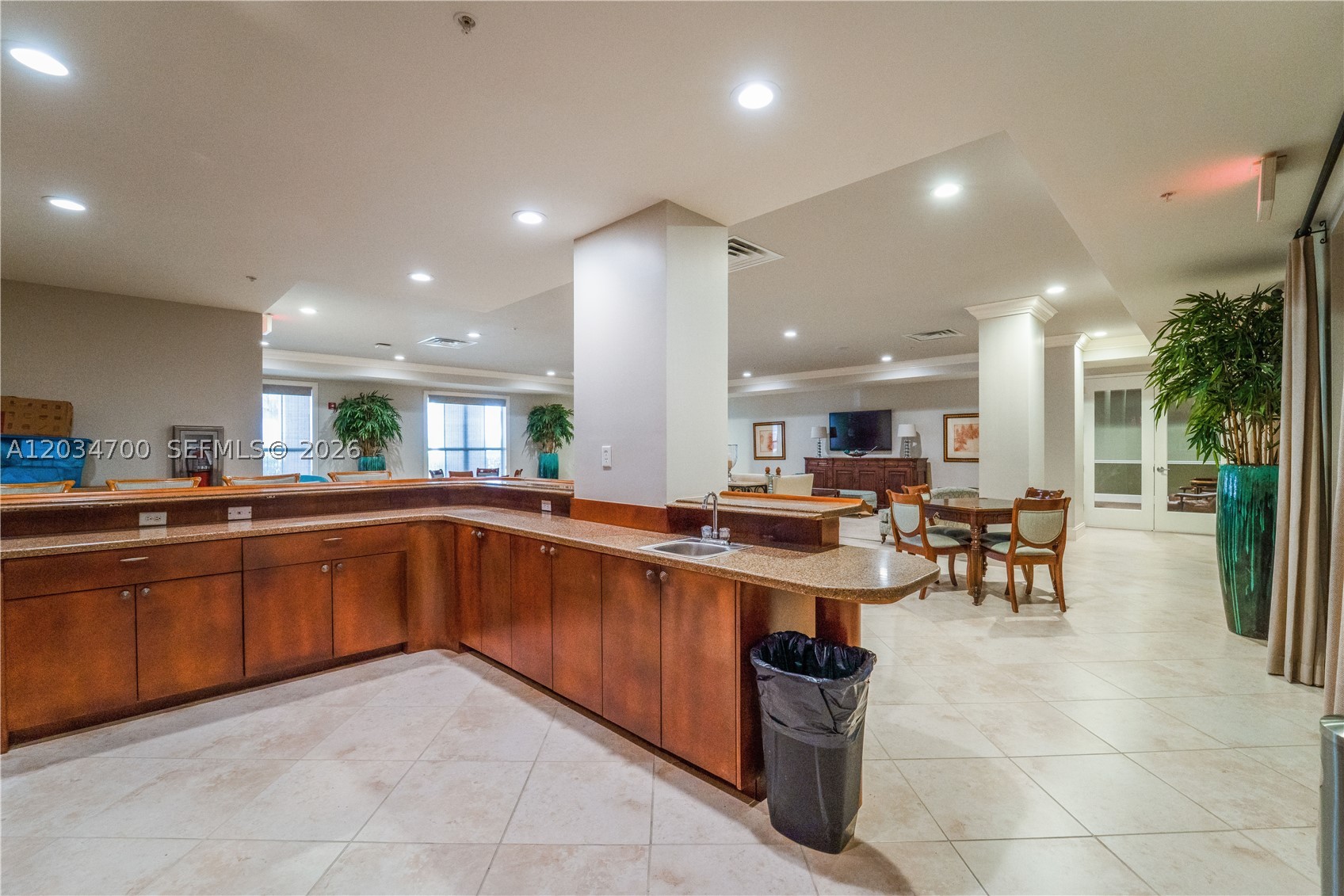 ANDALUSIA CONDO RESIDENCE - Residential