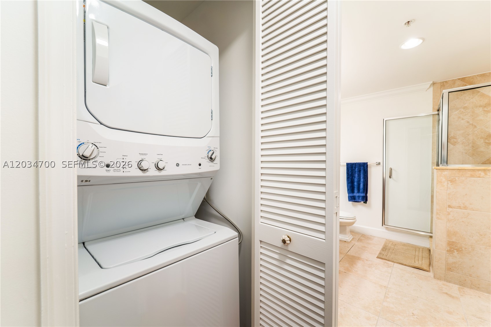 ANDALUSIA CONDO RESIDENCE - Residential